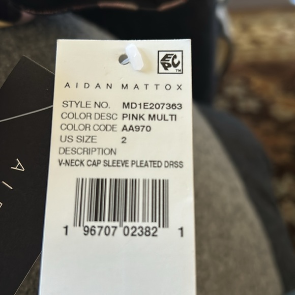 NWT Aidan Mattox B-Neck Cap Sleeve Pleated Dress Pink Multi Size 2 - Picture 8 of 8